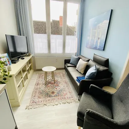 Apartment Berringer, Scholle, Direkt An Der Promenade Rostock
